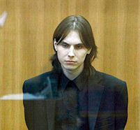 Озерчанин, открутивший беременной 15-летней девочке голову, не раскаивается в своем поступке Озерчанин, открутивший беременной 15-летней девочке голову, не раскаивается в своем поступке